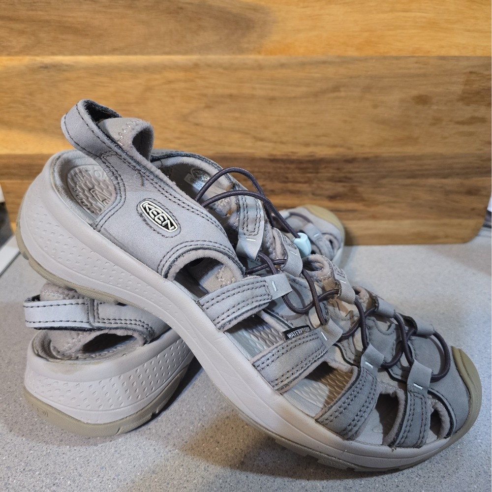 Keen Venice H2 Sandals Size 10 Grey Womens Waterproof Hiking Shoes Zip Closure